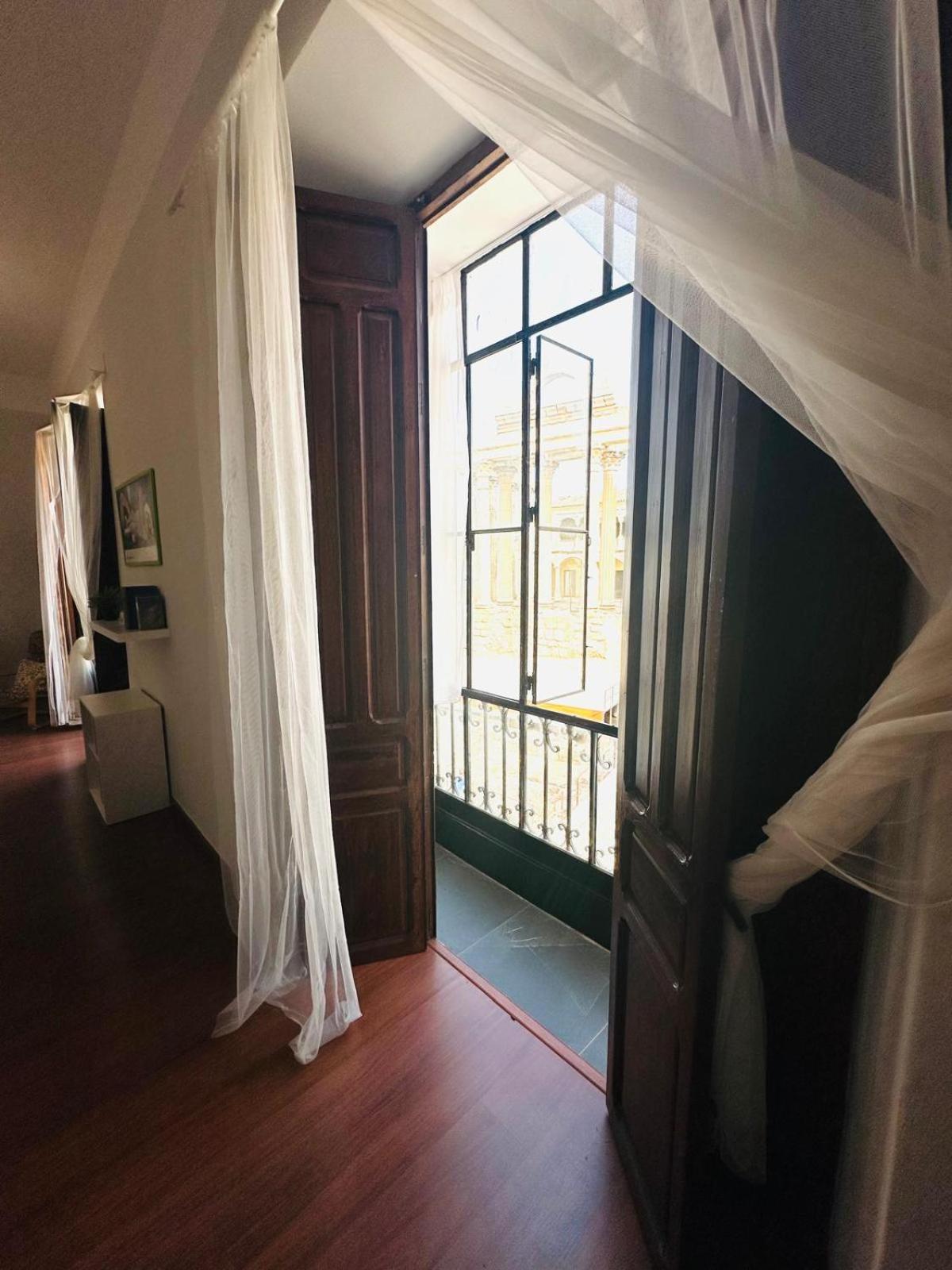 Apartamentos Templo Diana -Vistas Historicas- 梅里达 外观 照片