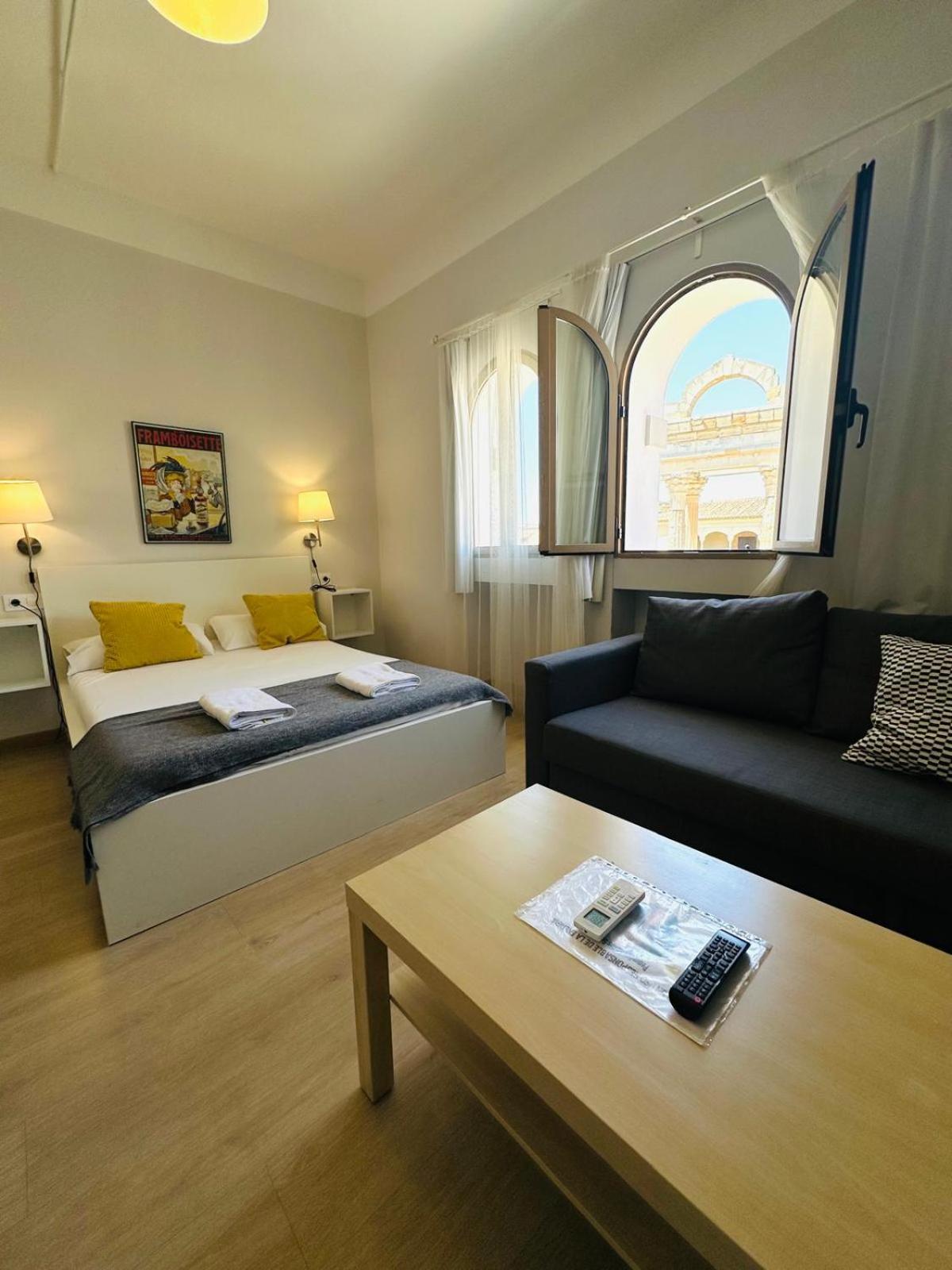 Apartamentos Templo Diana -Vistas Historicas- 梅里达 外观 照片